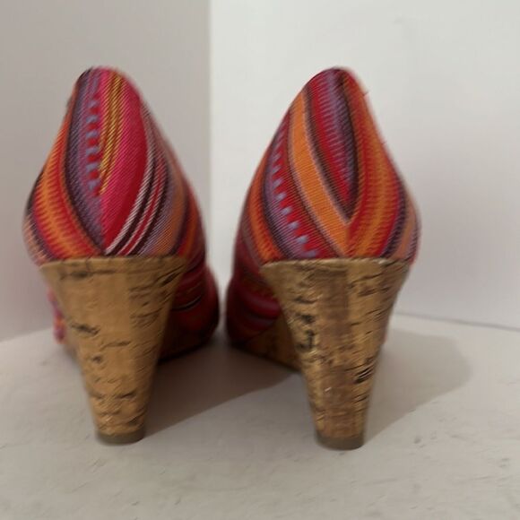 American Eagle Fiesta Pink Orange  Purple Peep Toe Wedge Shoes Size 9 - Picture 3 of 6